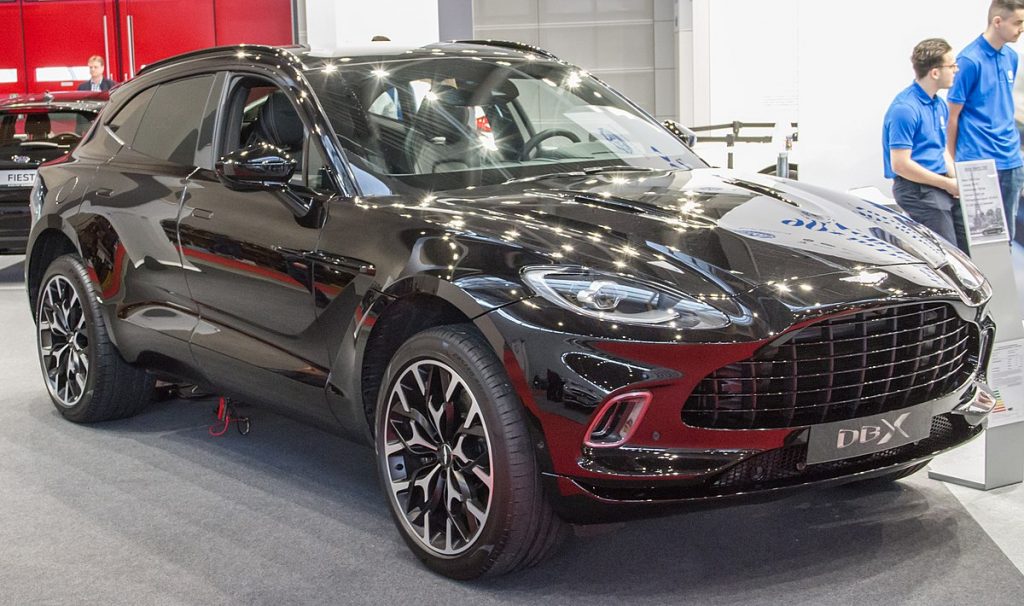 aston-martin-dbx