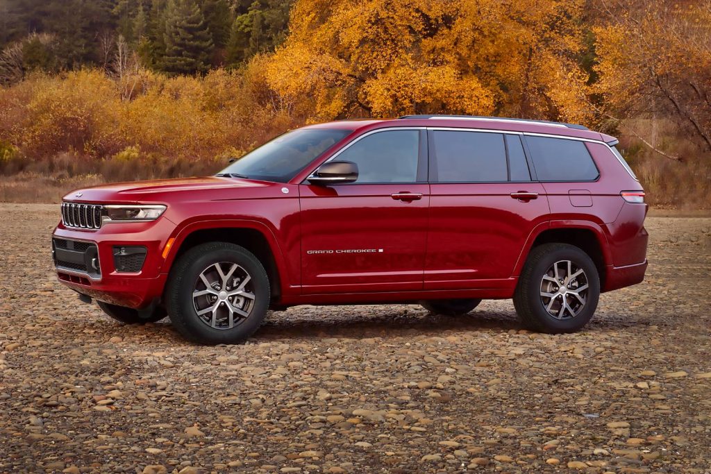 2022 Jeep Grand Cherokee Laredo 3