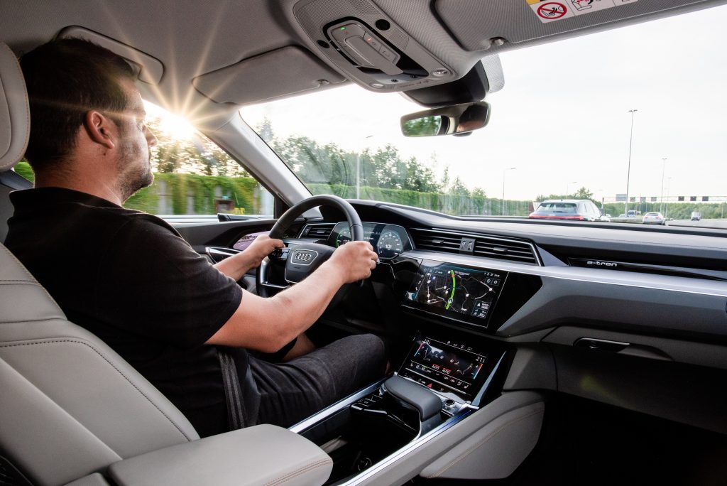 Audi e Tron Interior 8