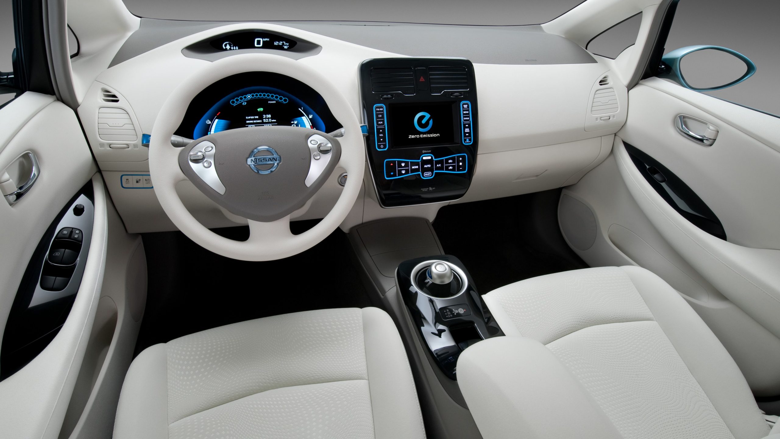 2015 Nissan Leaf Interior 47
