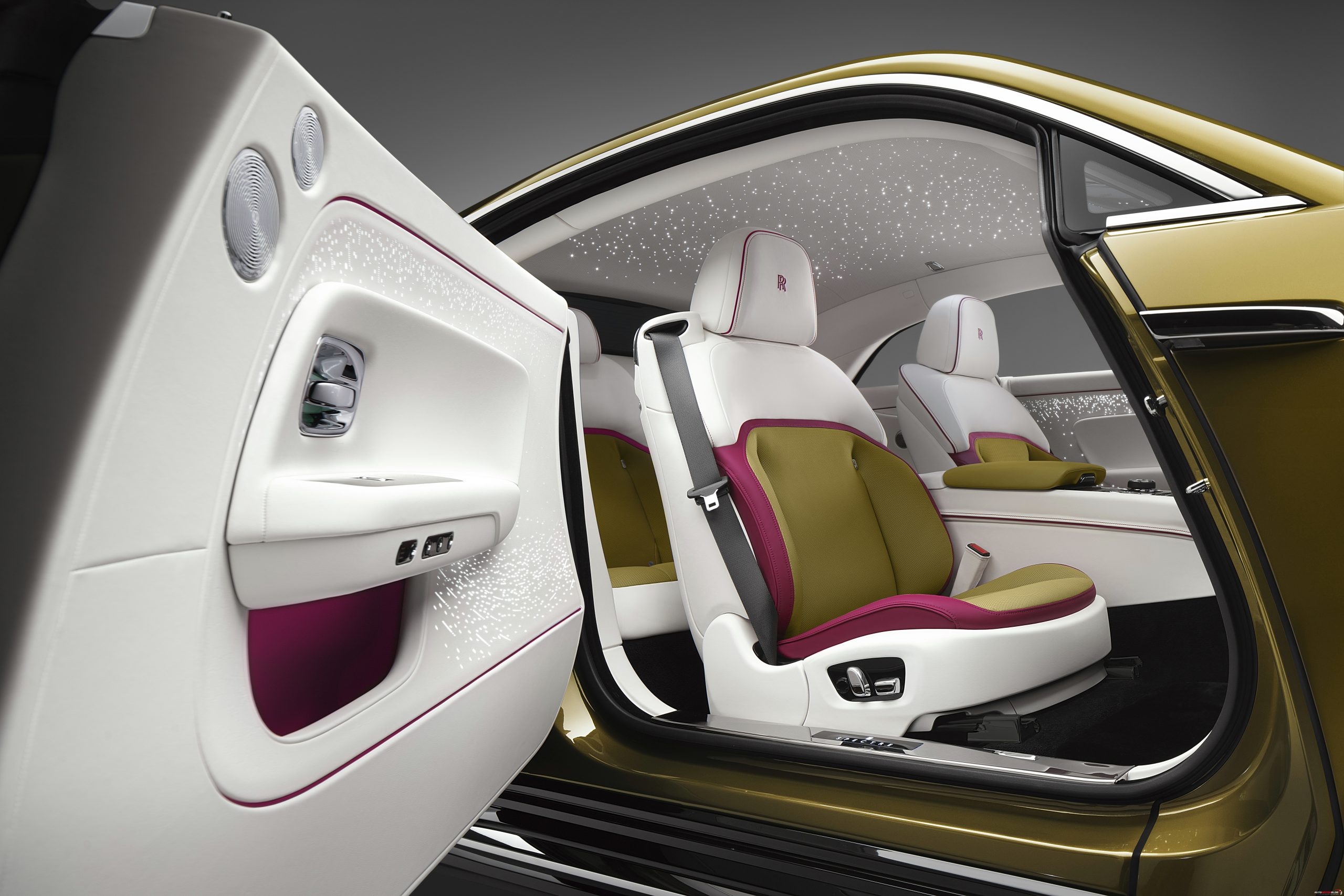 2024 Rolls Royce SPECTRE Interior 16