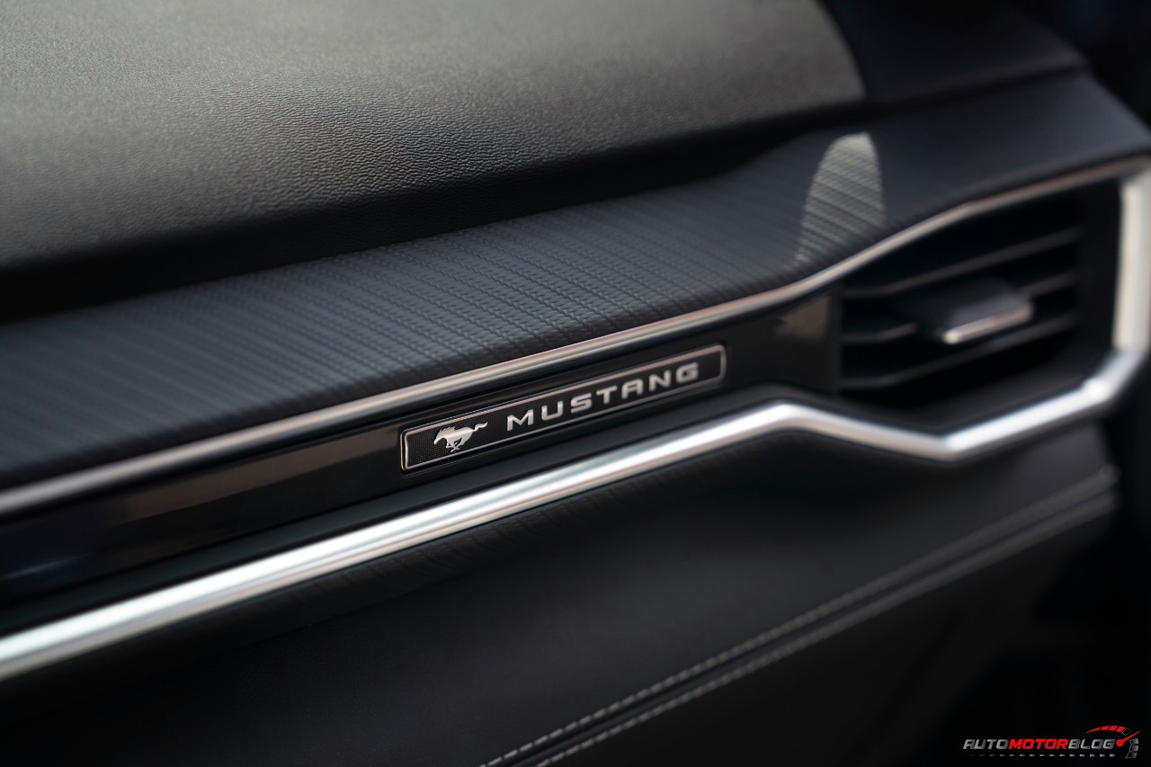2024 Ford Mustang Interior 2