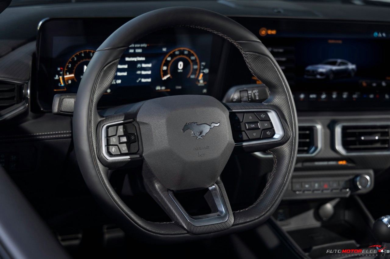 2024 Ford Mustang Interior 5
