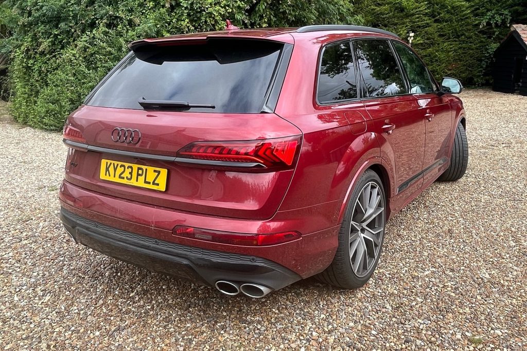 2023 Audi SQ7 29