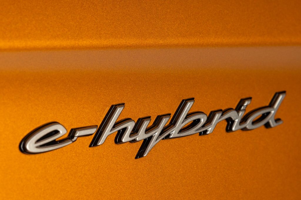 2024 Porsche Panamera Hybrid 10