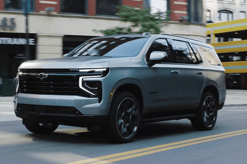 2025 Chevrolet Tahoe and Suburban Media Gallery 4