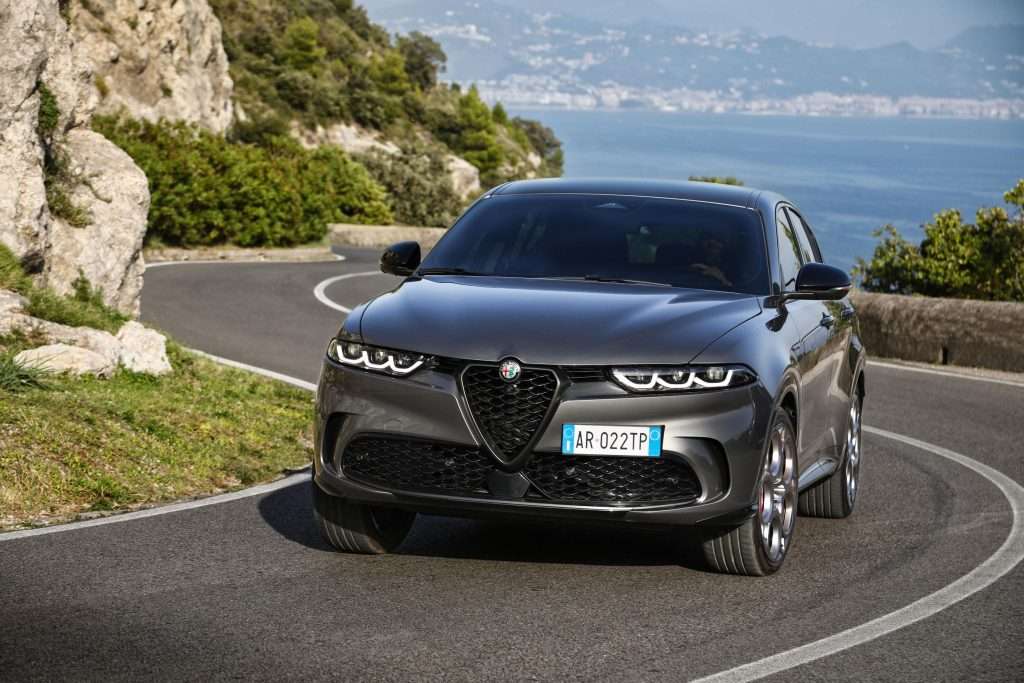 2024 Alfa Romeo Tonale Plug in Hybrid 33