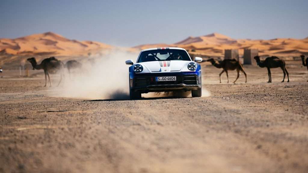 2024 Porsche 911 Dakar 18