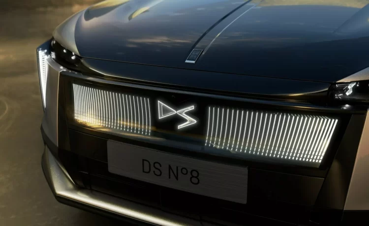 DS No.8 Fully Electric Luxury Limousine (5)