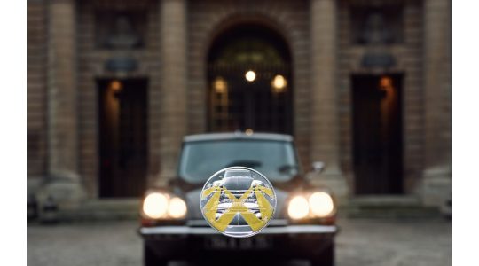 The French Mint and DS Automobiles Collaborate to Celebrate the Legendary DS's 70th Anniversary