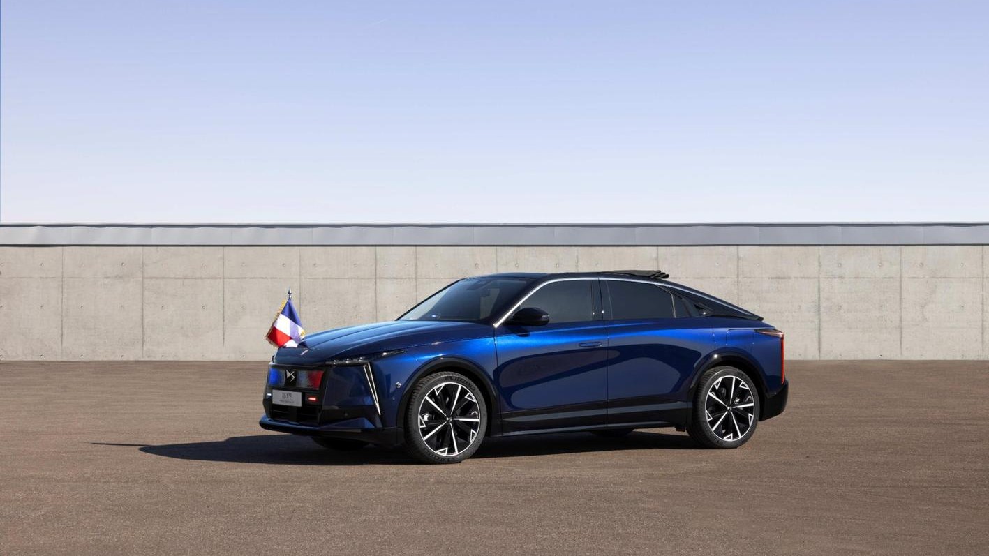 President Macron’s New Car Spawns Hope for a French Electric Automobile Future DS N8 (2)