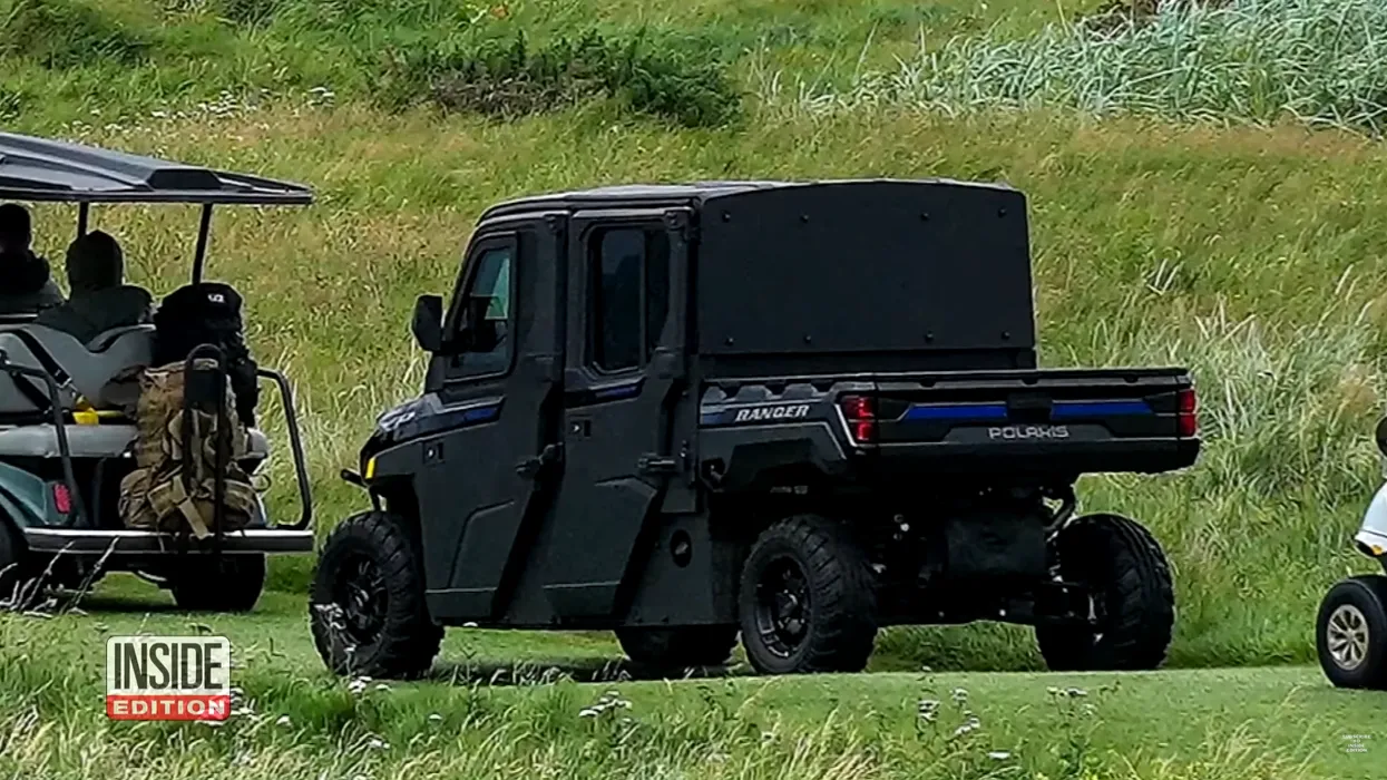 Donald Trump Currently Possesses an Armored Golf Buggy Golf Force One [VIDEO] 1