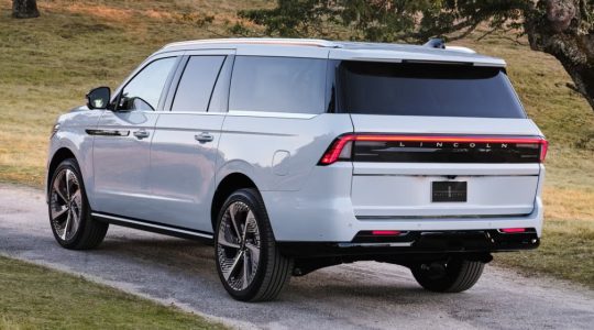 Common Warning Signs That Your 4WD Might Need Professional Diagnostics 2026 Lincoln Navigator