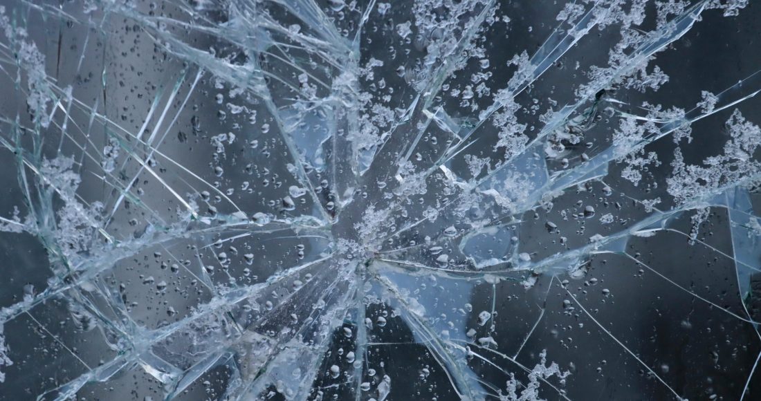 How to Assess Windshield Damage When to Repair vs. Replace