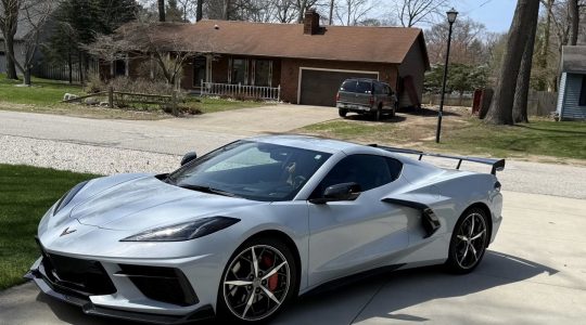2020 Chevrolet Corvette Stingray Coupe 3LT Z51 (1)