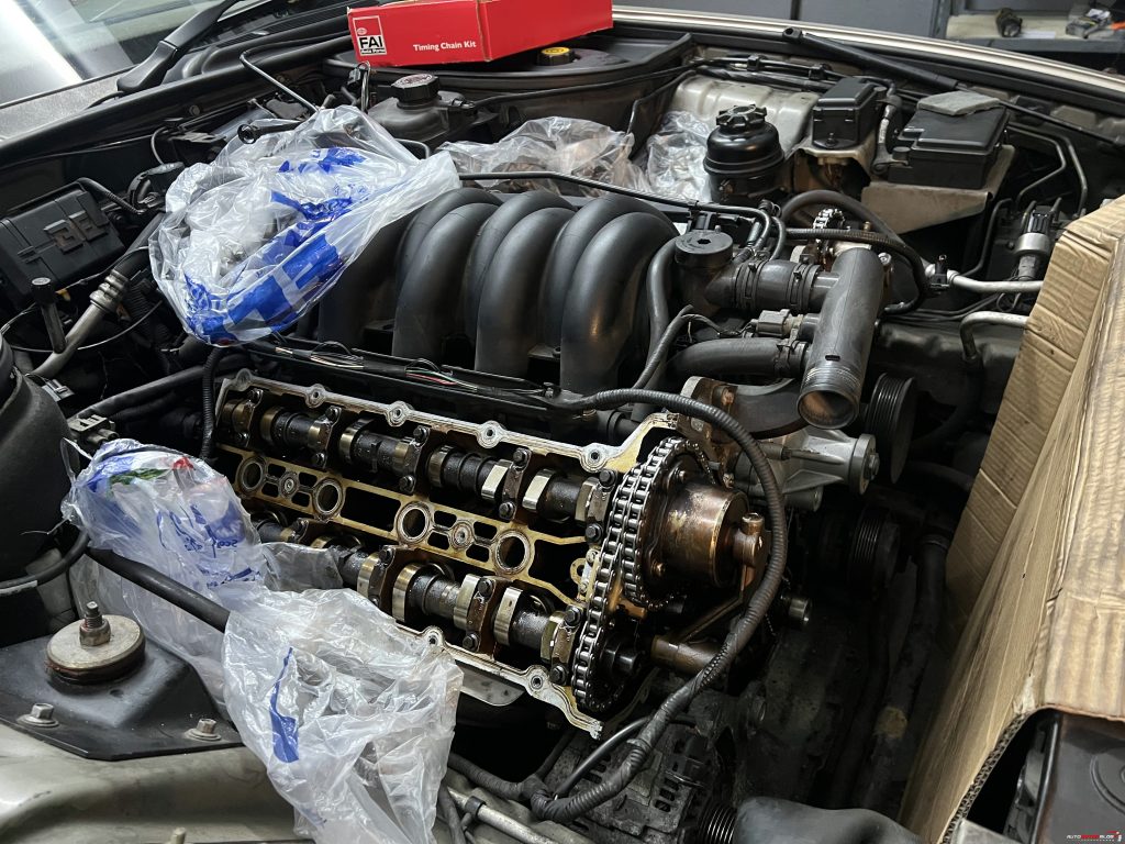 1998 Jaguar XJ Sovereign 4.0 V8 Timing Chain Replacement (1)