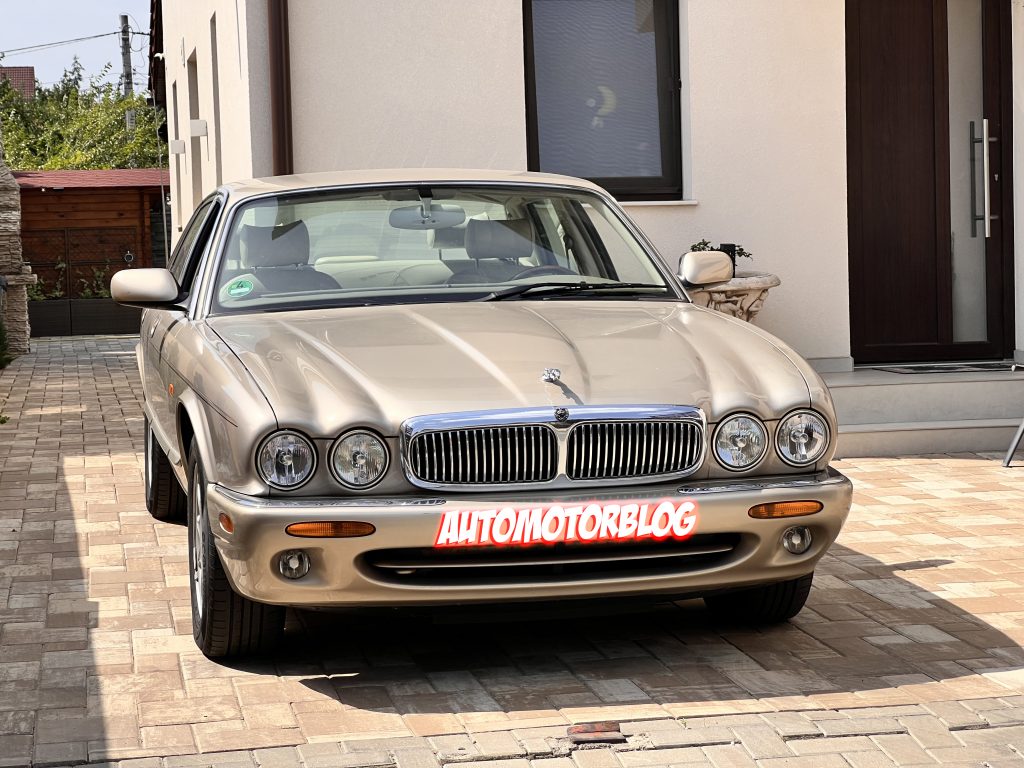 1998 Jaguar XJ Sovereign Gold 4.0 V8