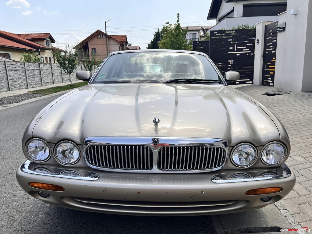 1998 Jaguar XJ Sovereign Gold 4.0 V8 (41)