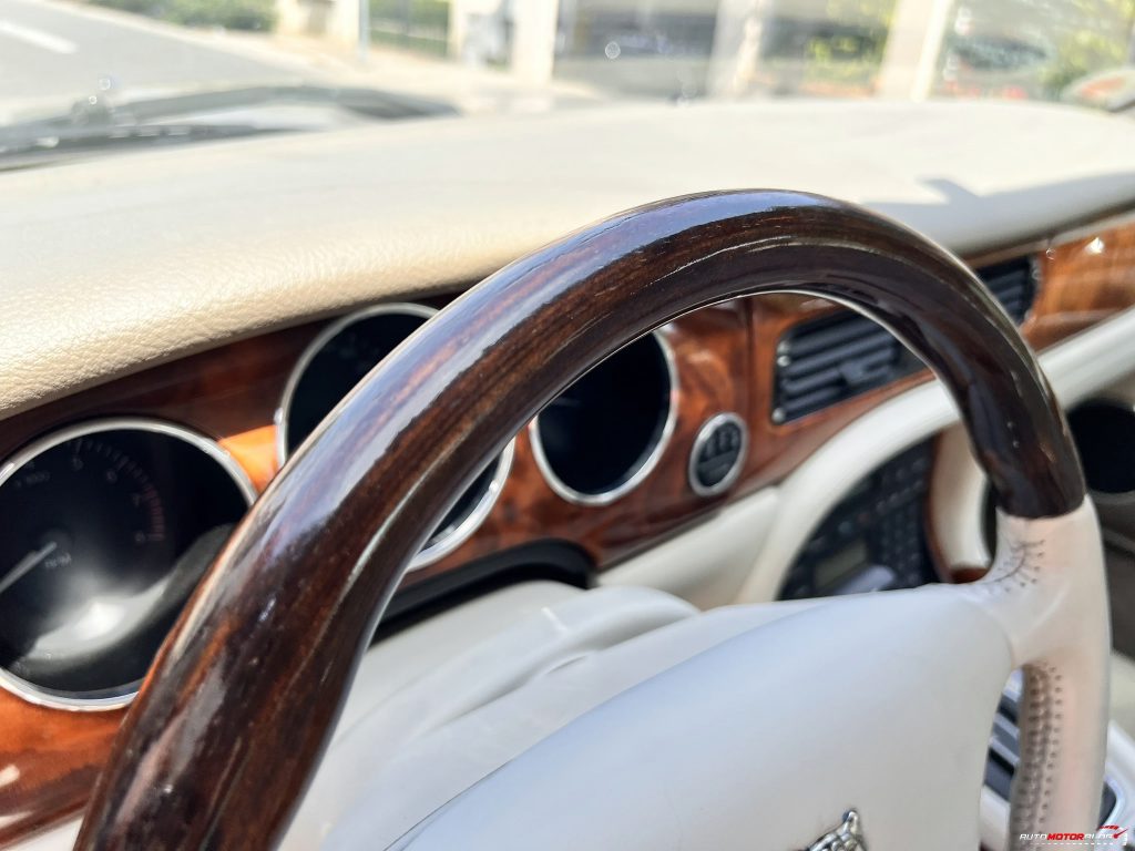 1998 Jaguar XJ Sovereign Gold 4.0 V8 (45)