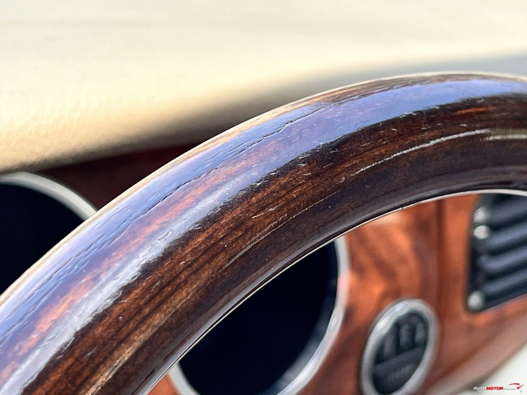 1998 Jaguar XJ Sovereign Gold 4.0 V8 (46)