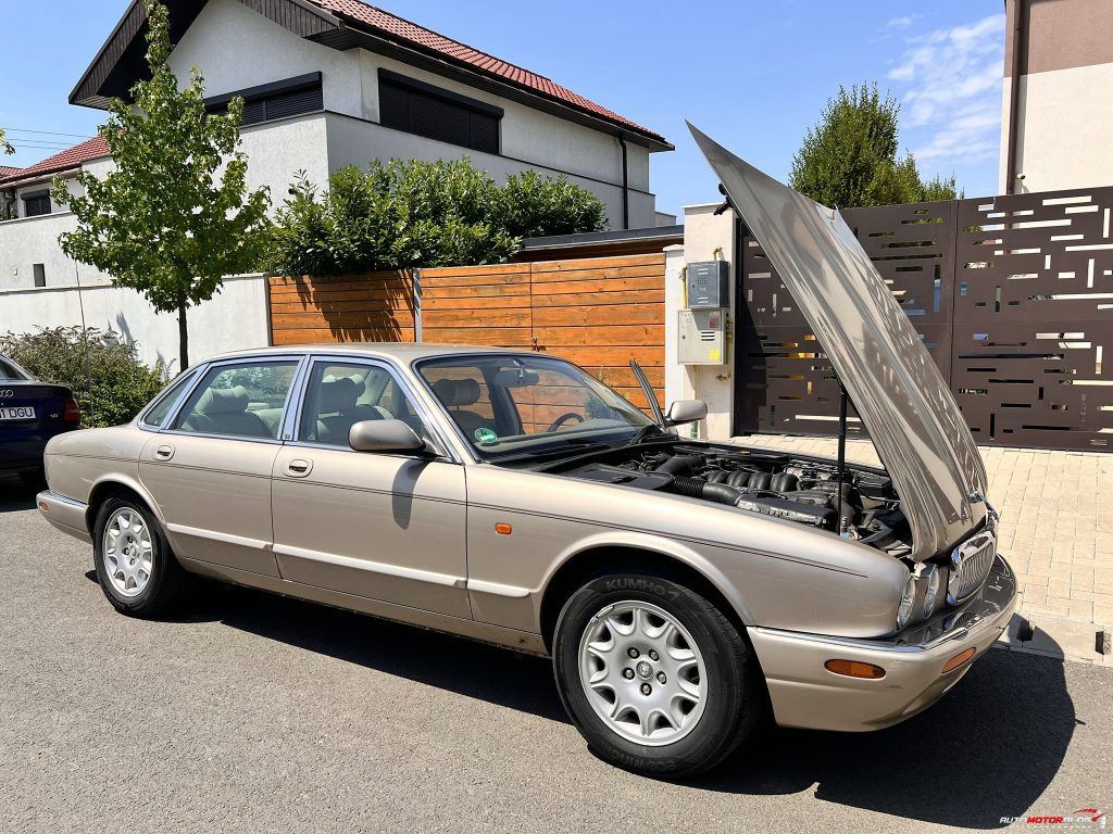 1998 Jaguar XJ Sovereign Gold 4.0 V8 (5)