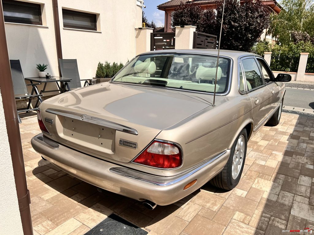 1998 Jaguar XJ Sovereign Gold 4.0 V8 (72)