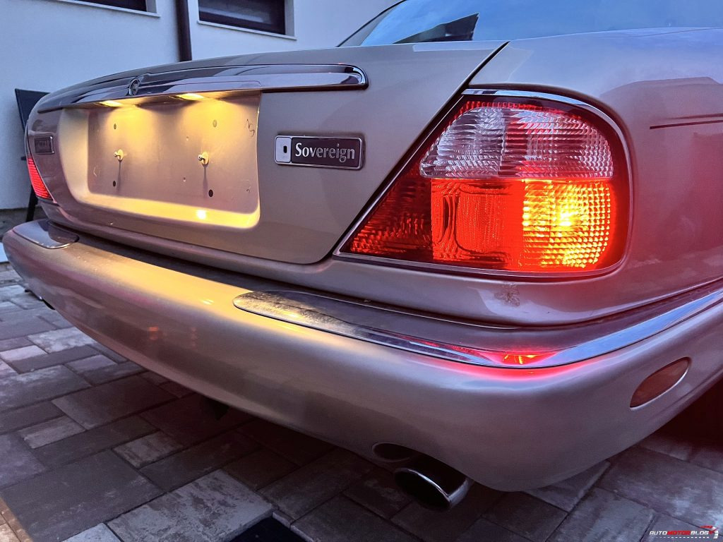 1998 Jaguar XJ Sovereign Gold 4.0 V8 (83)