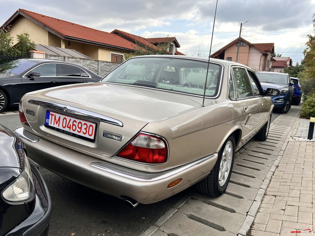 1998 Jaguar XJ Sovereign Gold 4.0 V8 (85)