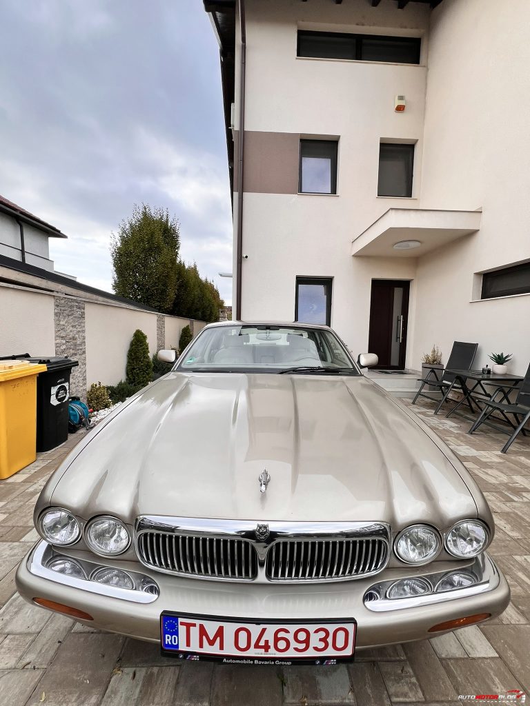 1998 Jaguar XJ Sovereign Gold 4.0 V8 (88)