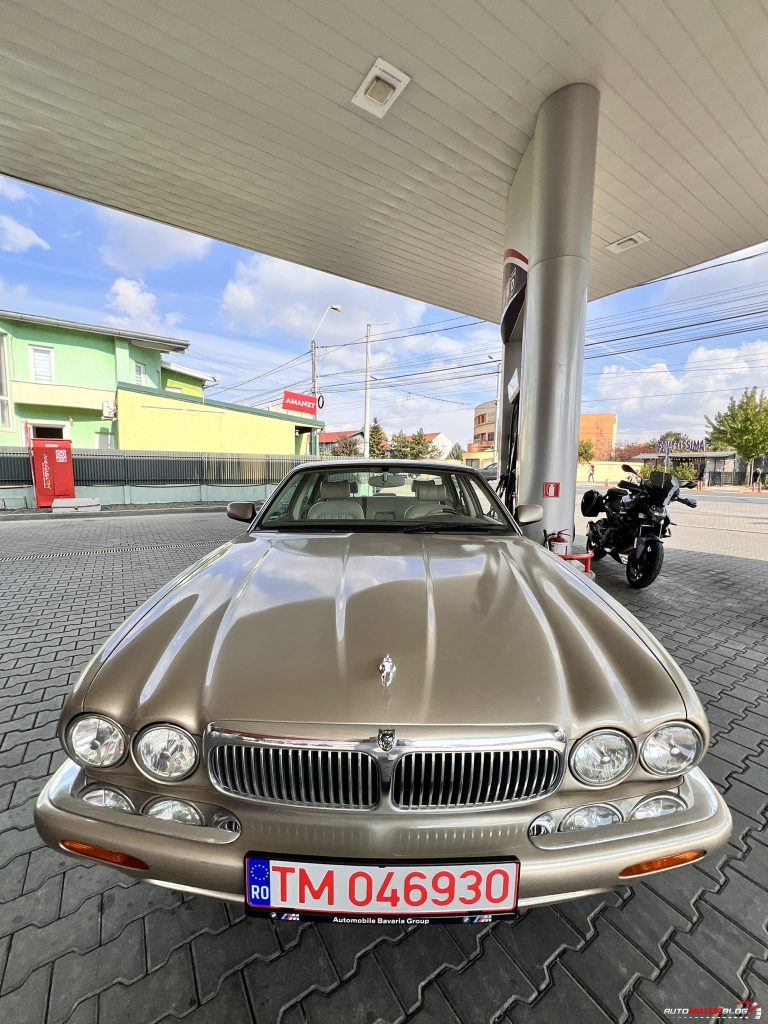 1998 Jaguar XJ Sovereign Gold 4.0 V8 (89)