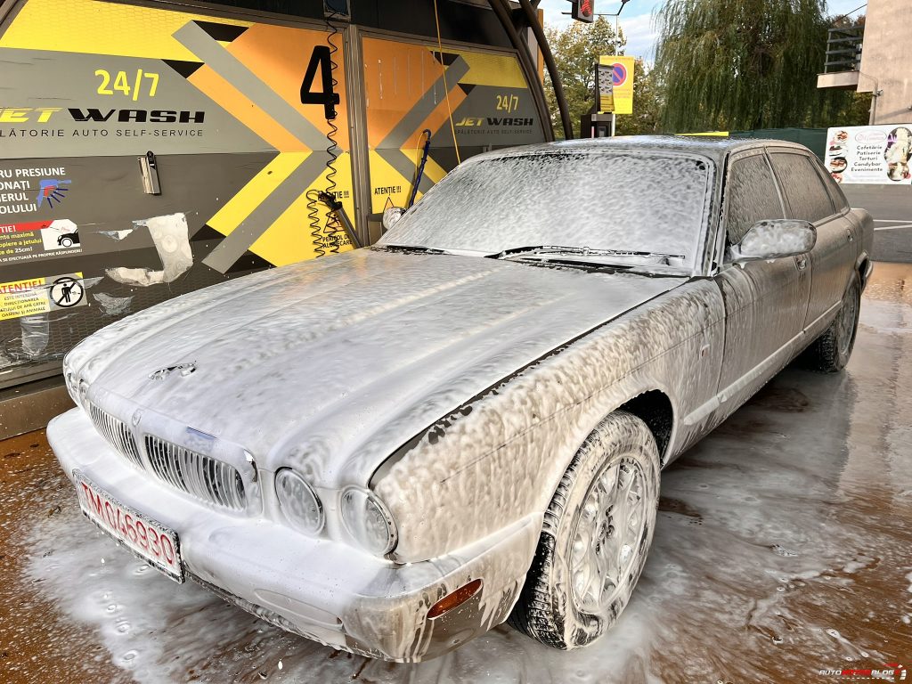 1998 Jaguar XJ Sovereign Gold 4.0 V8 (95)