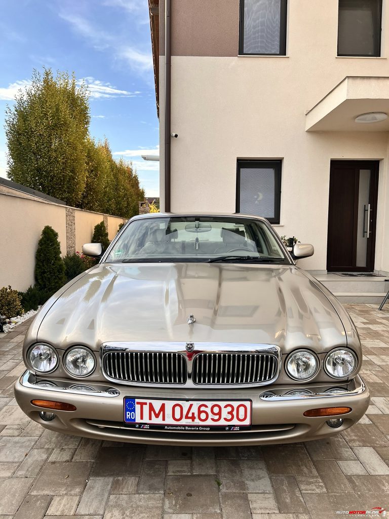 1998 Jaguar XJ Sovereign Gold 4.0 V8 (96)