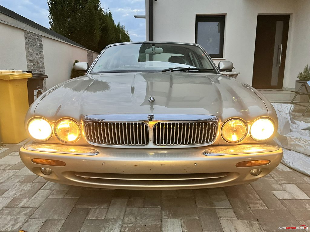 1998 Jaguar XJ Sovereign Gold 4.0 V8 Headlights