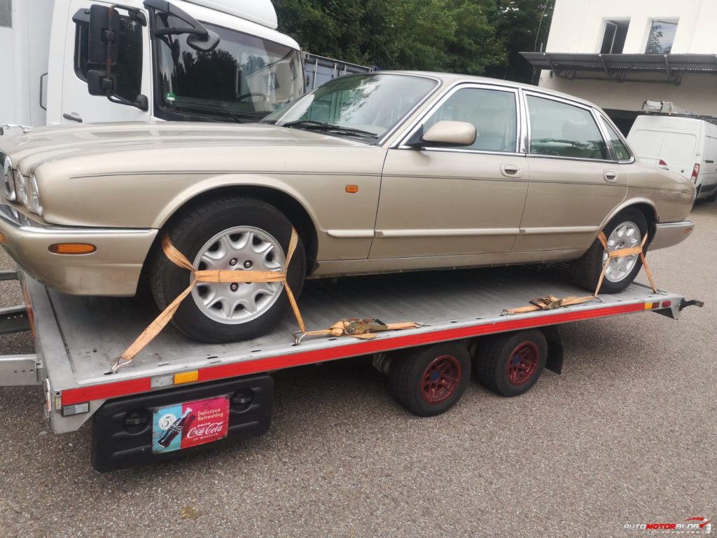 1998 Jaguar XJ Sovereign Gold 4.0 V8 Platform Transport (4)