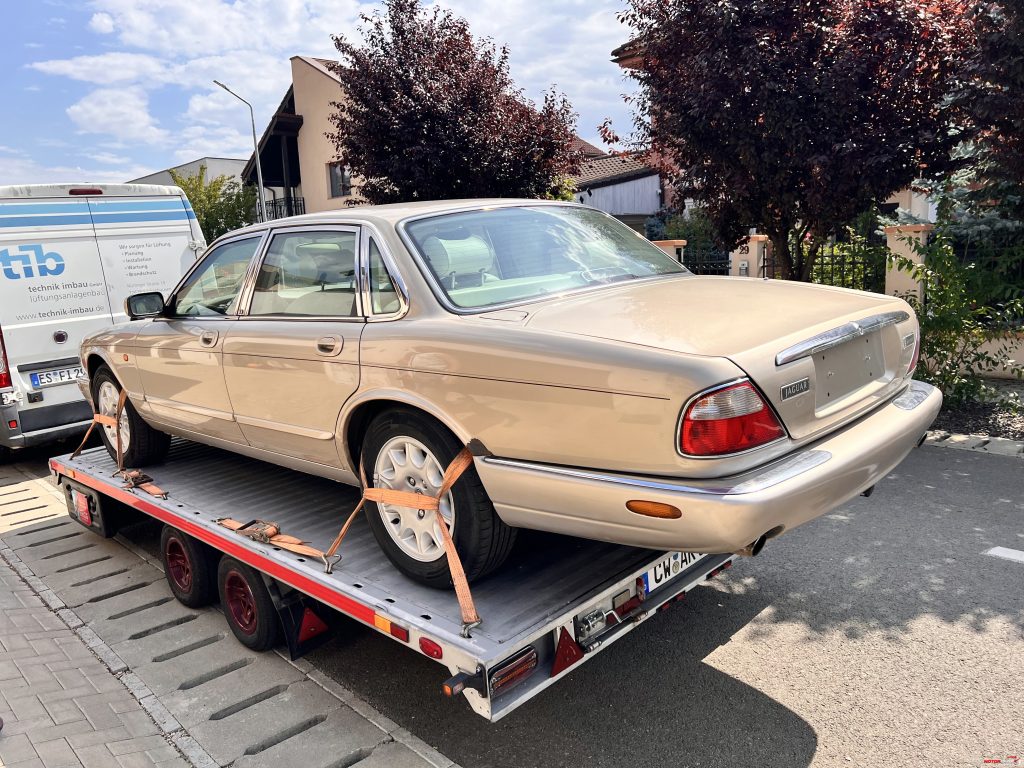1998 Jaguar XJ Sovereign Gold 4.0 V8 Platform Transport (5)