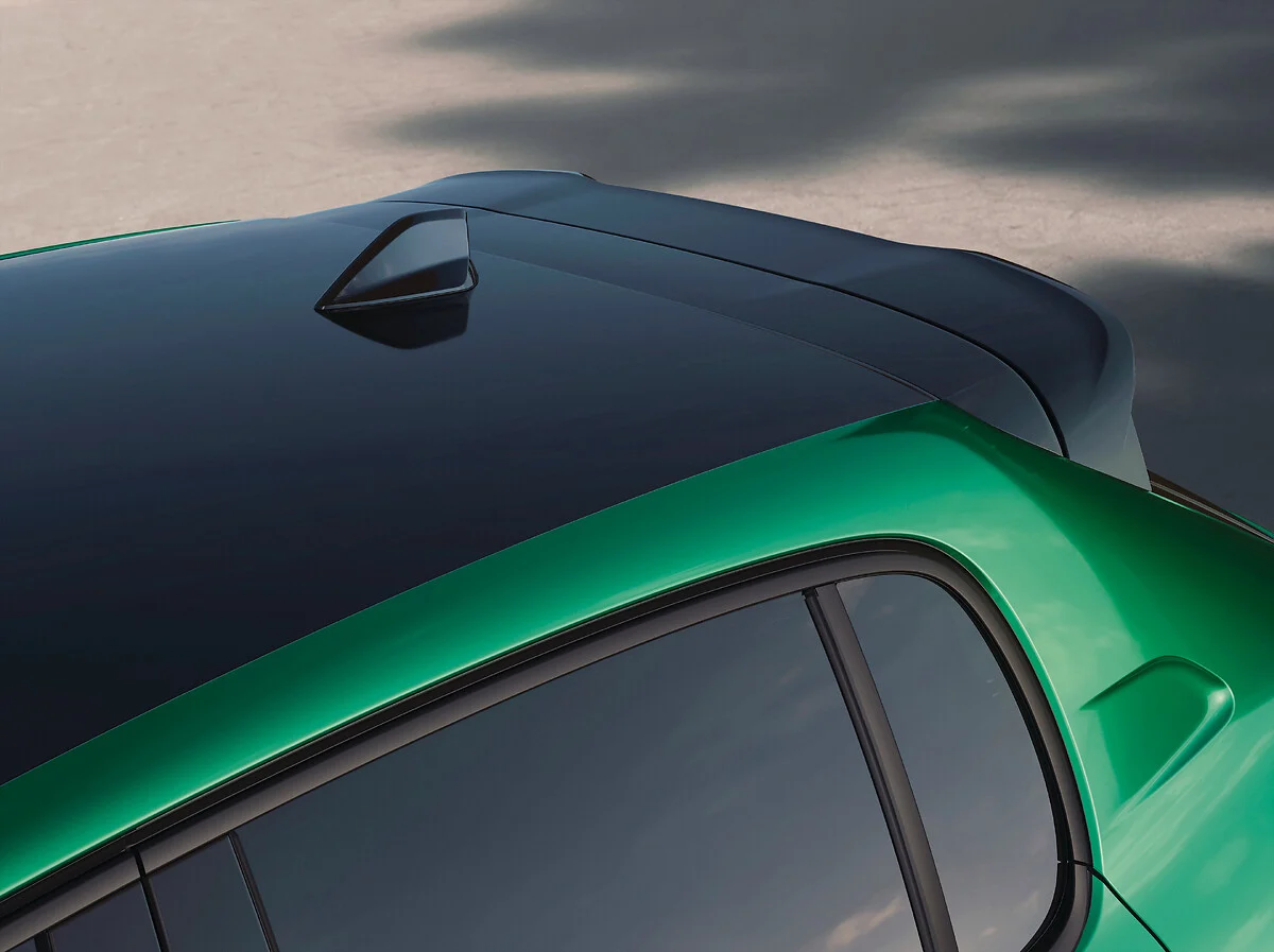 Peugeot 208 Hybrid (4)