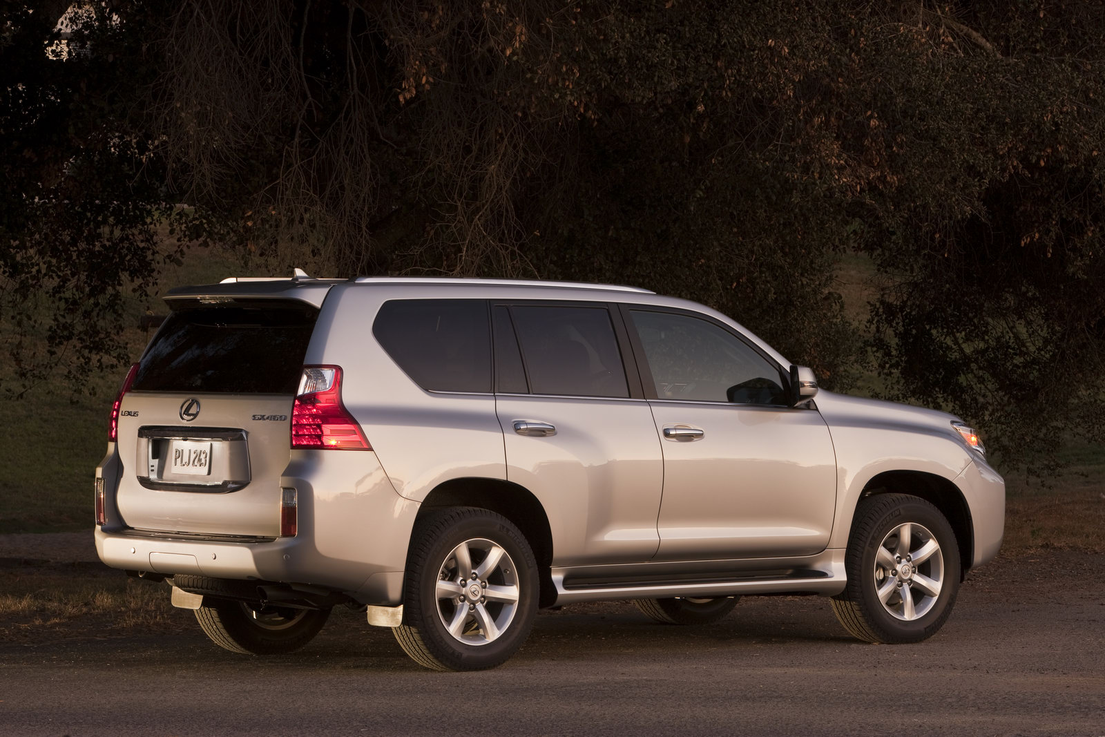 Lexus has fixed the stability issues of the GX460 - Automotorblog