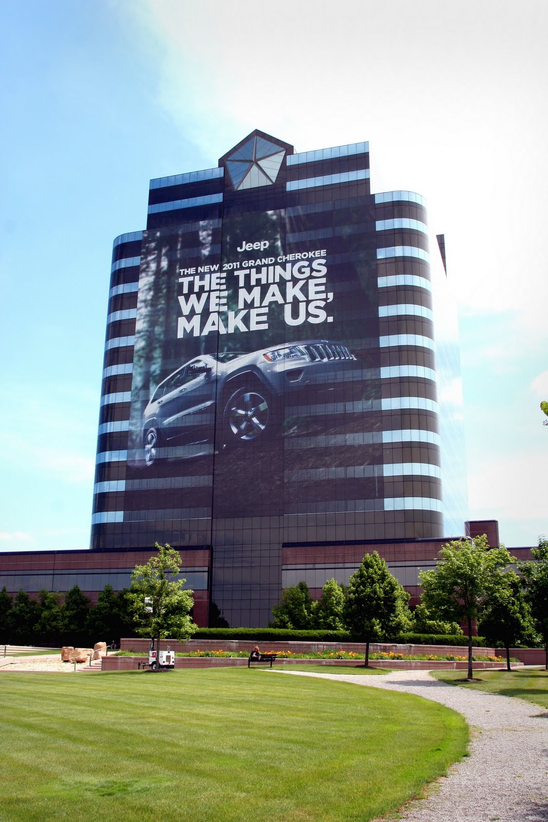 Auburn Hills headquarters 2011 Jeep Grand Cherokee wrap