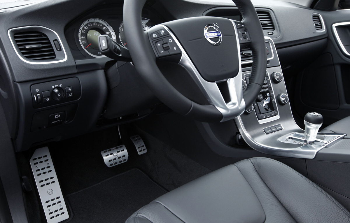 Volvo S60 by Heico Sportiv