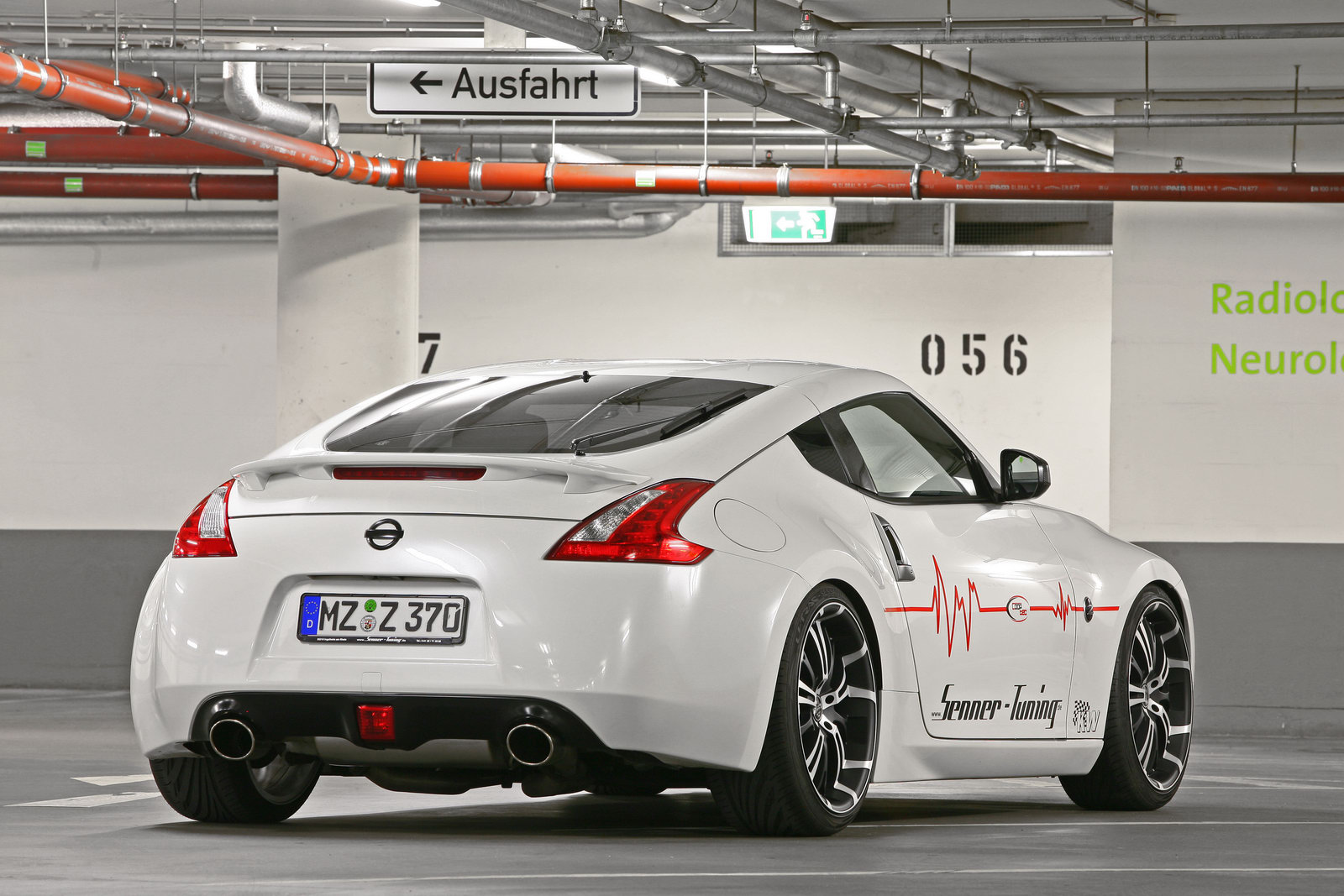 Nissan 370Z Asphalt Surfer by Senner
