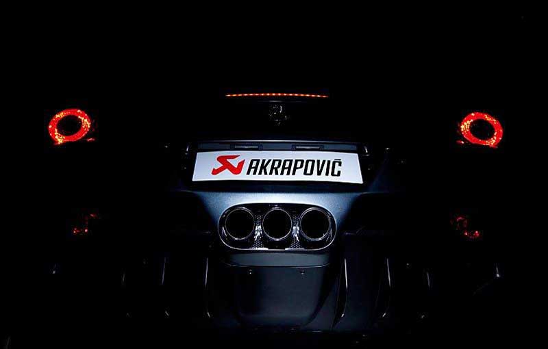 Ferrari 458 Italia by Akrapovic