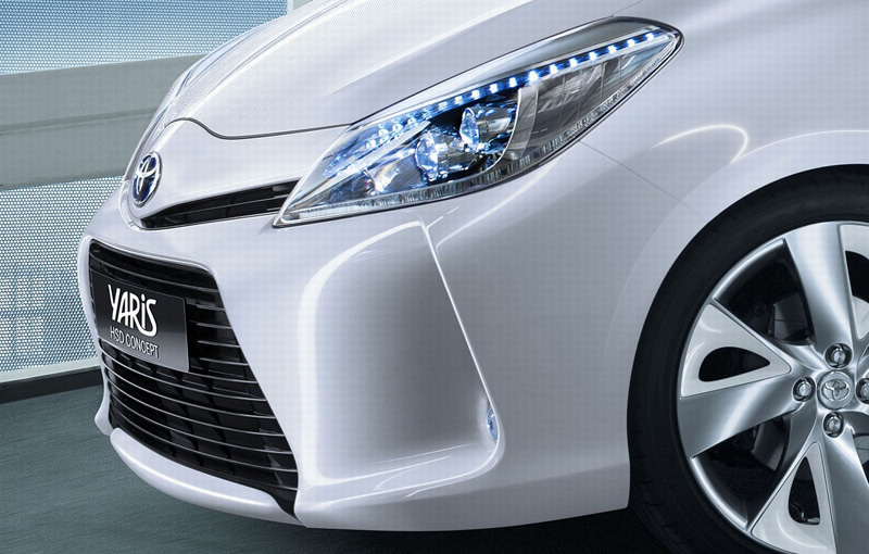 Toyota Yaris Full Hybrid Concept