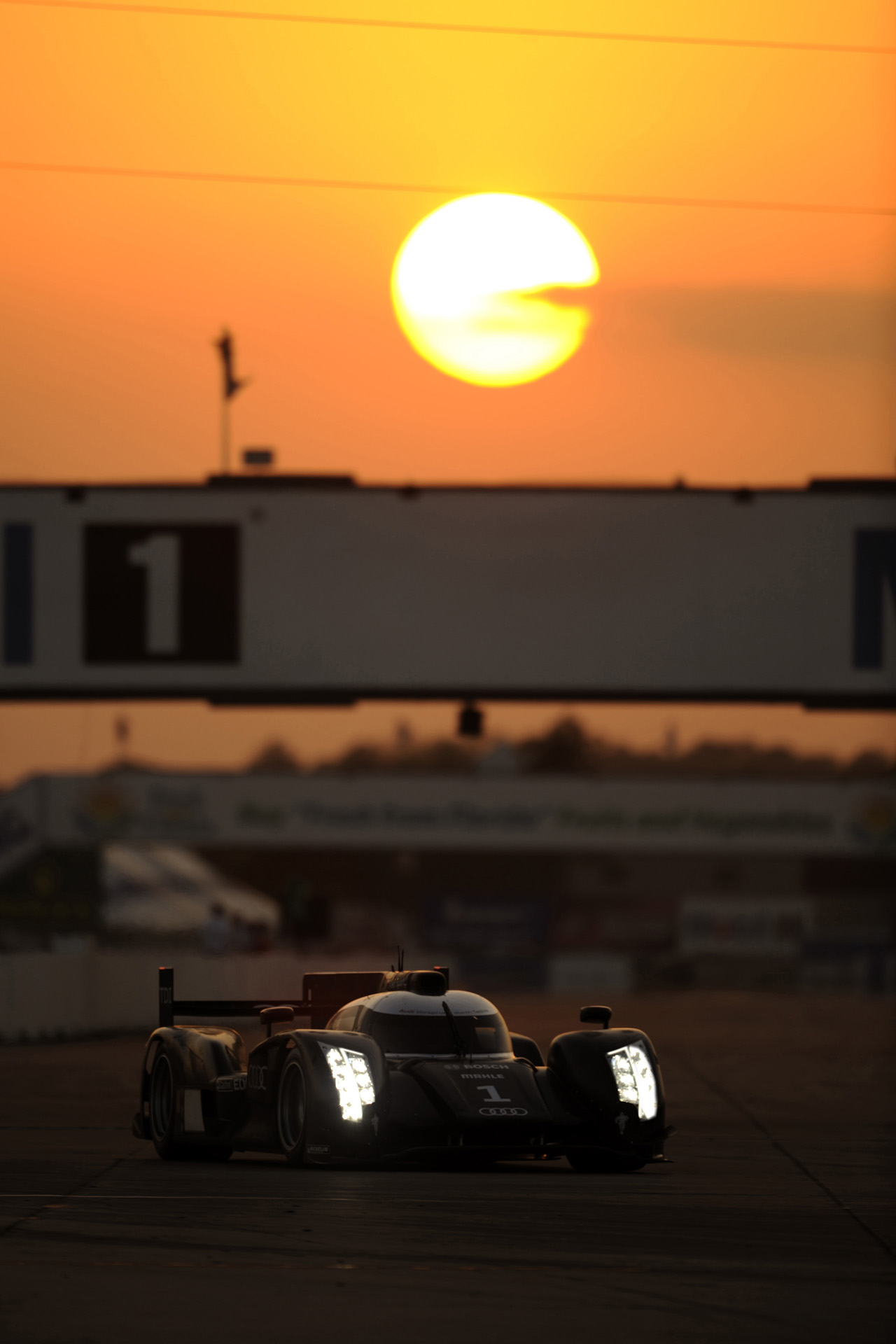 2011 Audi R18 racer