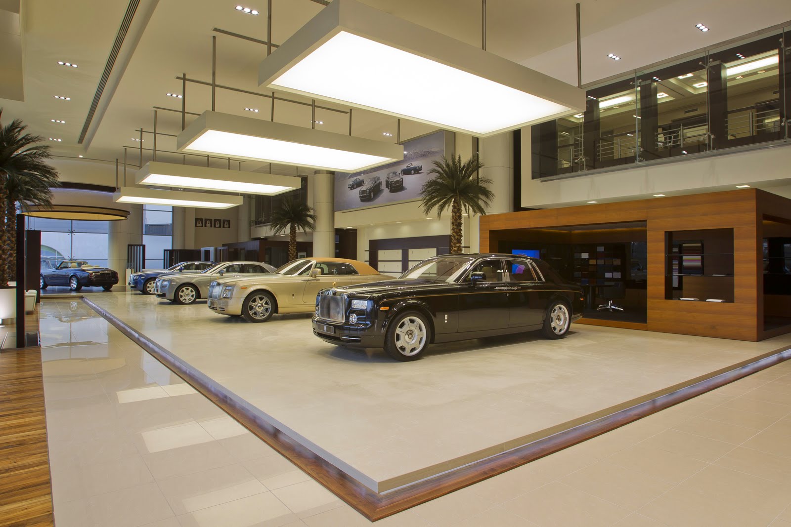 Rolls Royce opens their largest dealership in the world in Abu Dhabi