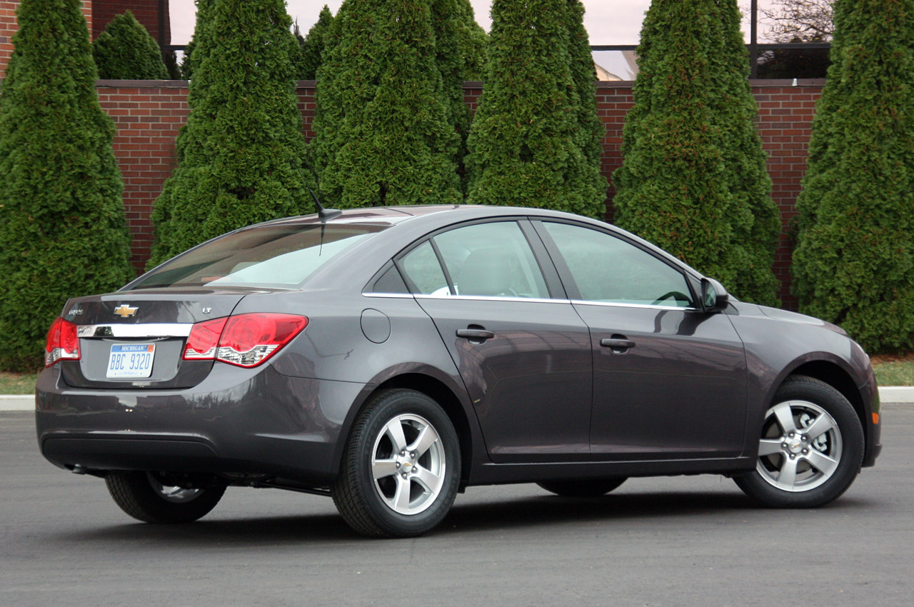 Chevrolet Круз 2011