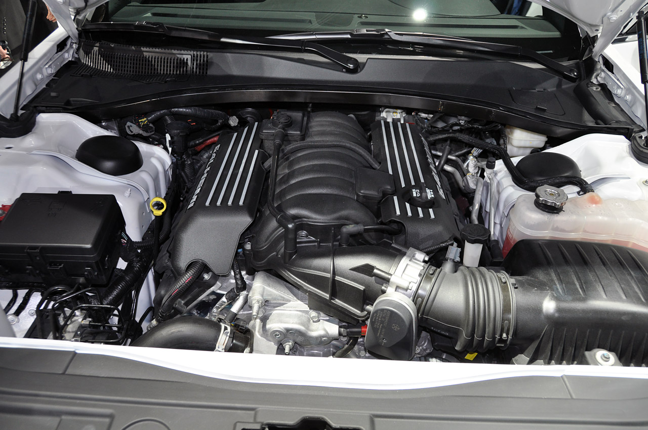 2012 Chrysler 300 SRT8 engine