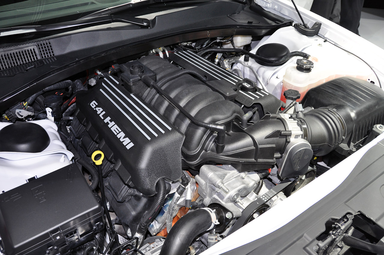 2012 Chrysler 300 SRT8 engine