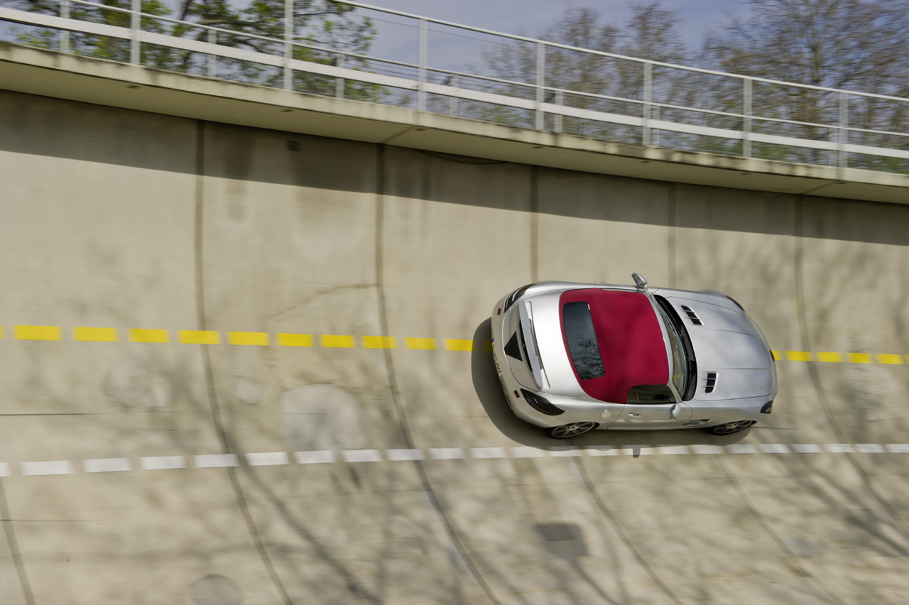 2012 Mercedes-Benz SLS AMG Roadster