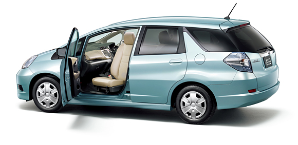 New Honda Fit Shuttle Debuts In Japan Hybrid Variant Available Too Automotorblog