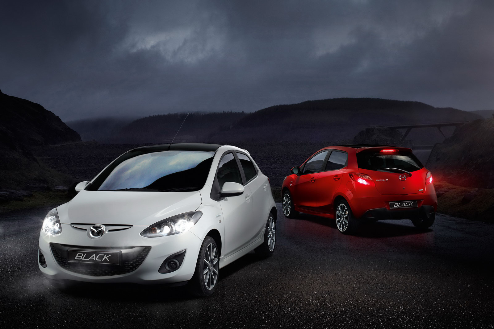 Mazda 2 Black Edition